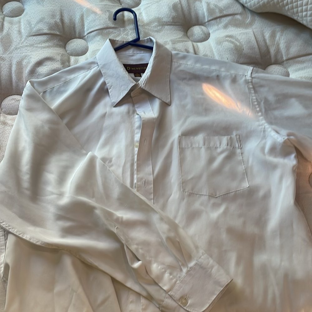 White button down shirt - Picture 2 of 3